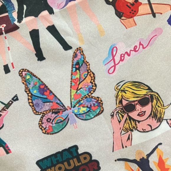 Taylor Swift Pillow Cover - Picture 3 of 5